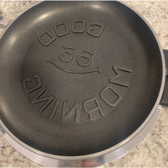 Pancake pan 🥞 Good morning! - Picture 9 of 10